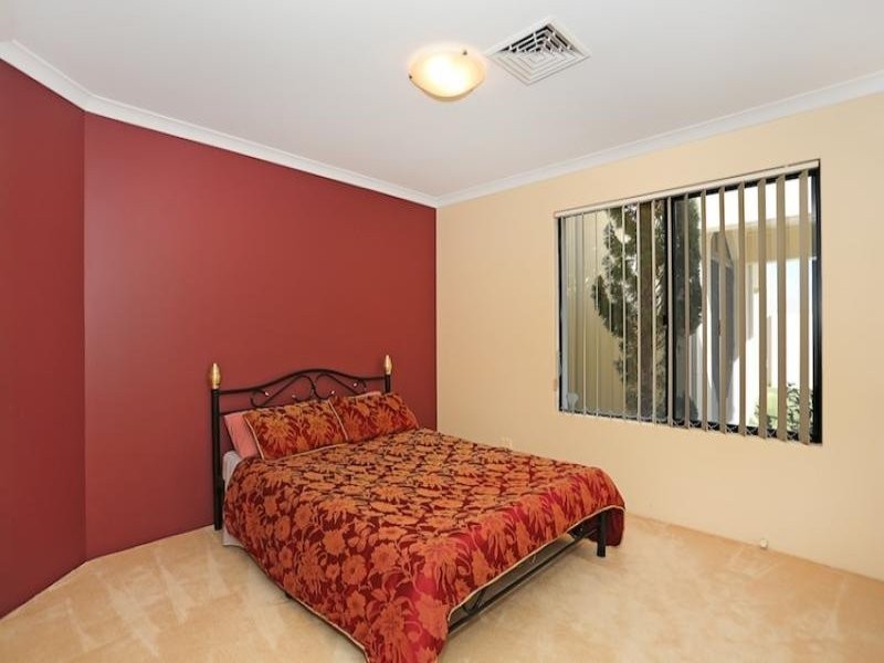 25 Captain Court, Mandurah WA 6210