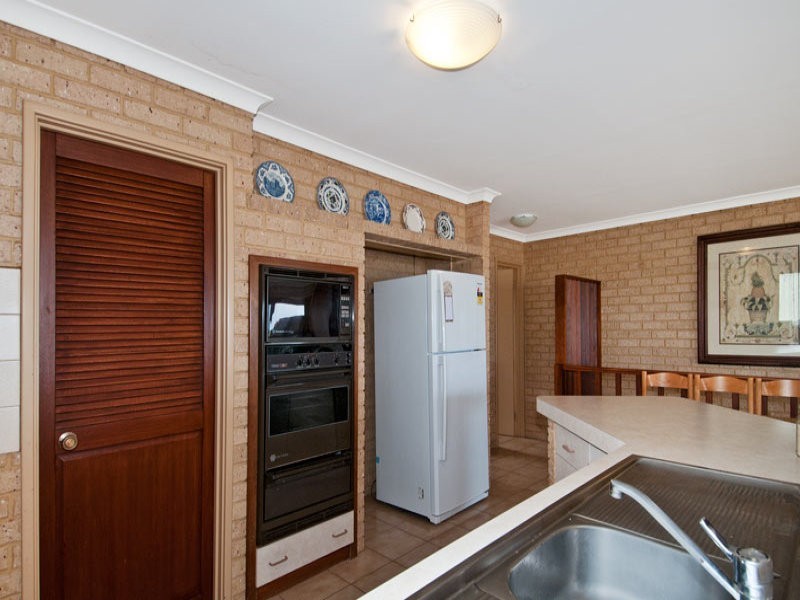 33 Orestes Street, San Remo WA 6210