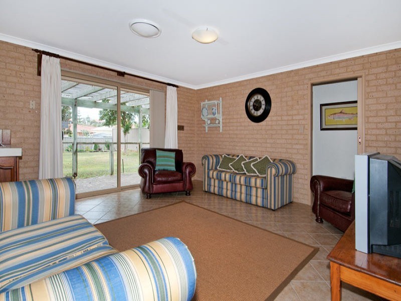 33 Orestes Street, San Remo WA 6210