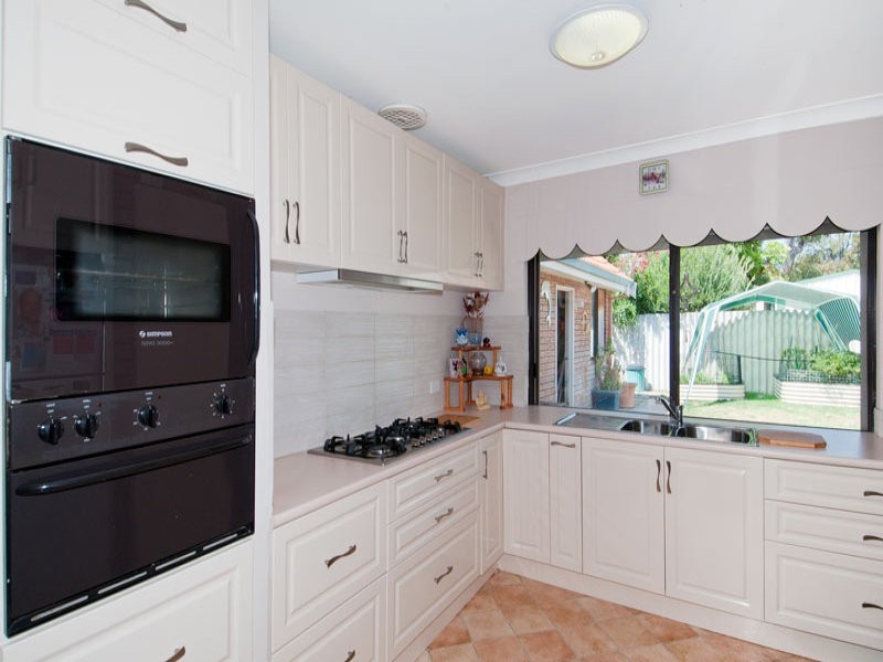 23 Elmore Way, Dudley Park WA 6210