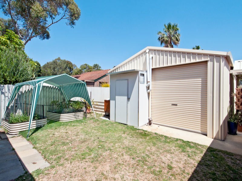 23 Elmore Way, Dudley Park WA 6210