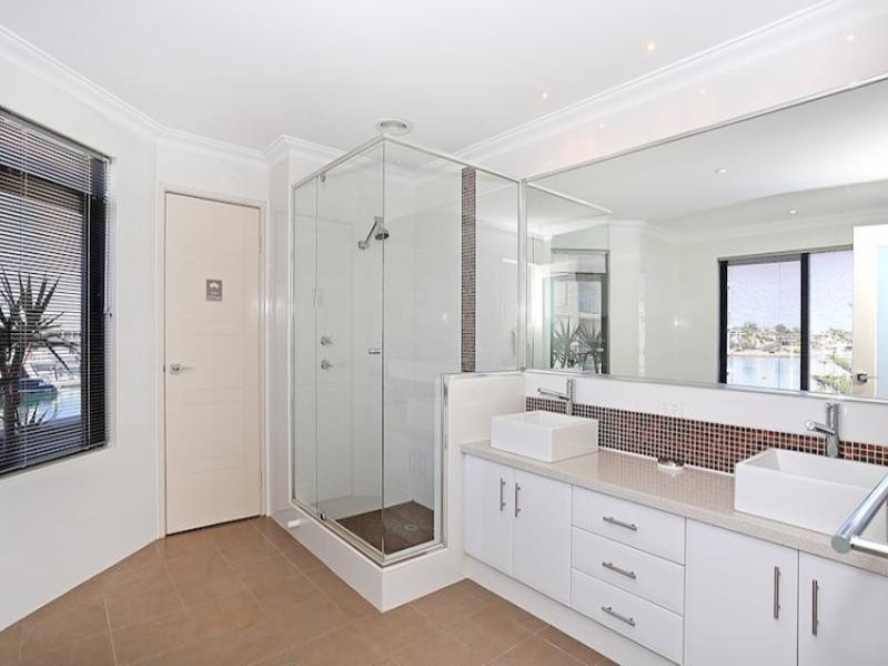 15B Veneto Lane, Mandurah WA 6210