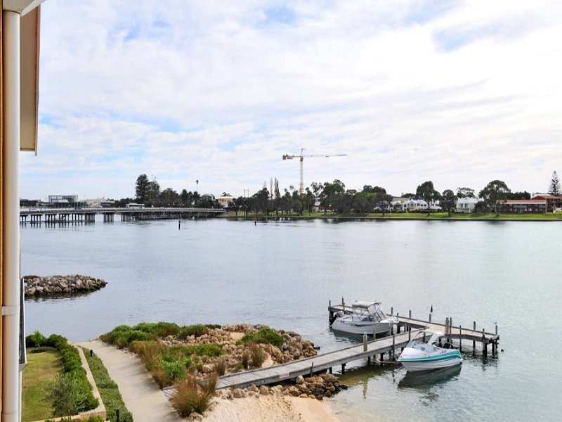 15/19 San Marco Quays, Halls Head WA 6210