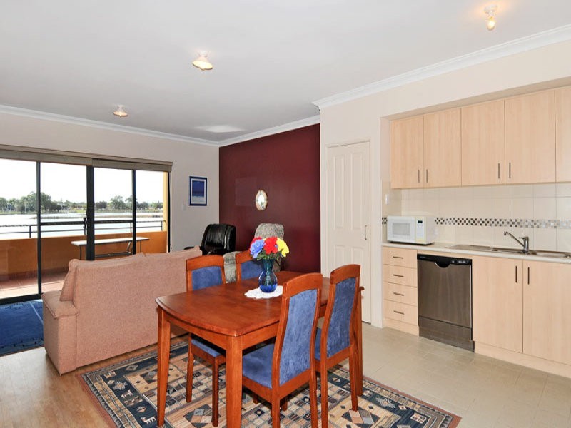 15/19 San Marco Quays, Halls Head WA 6210
