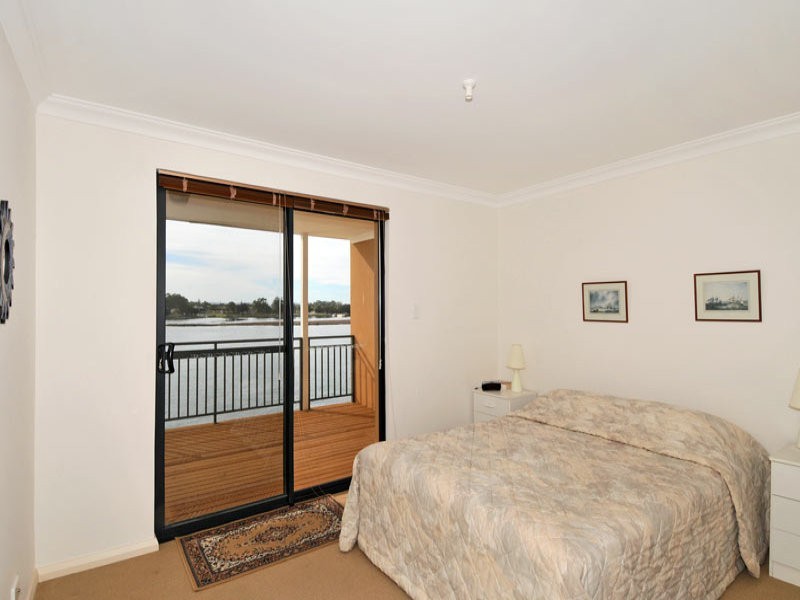 15/19 San Marco Quays, Halls Head WA 6210