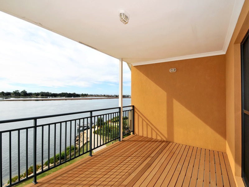 15/19 San Marco Quays, Halls Head WA 6210