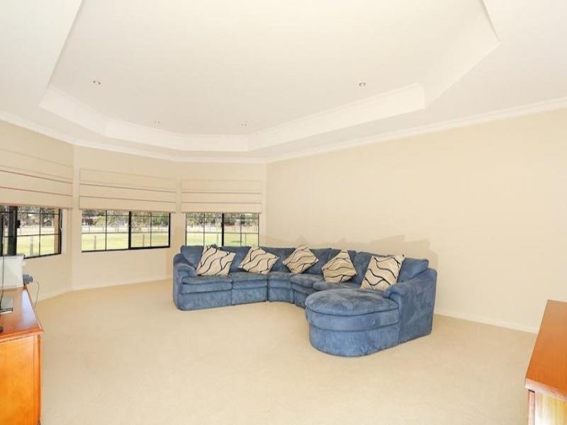 113 Serene Place, Barragup WA 6209