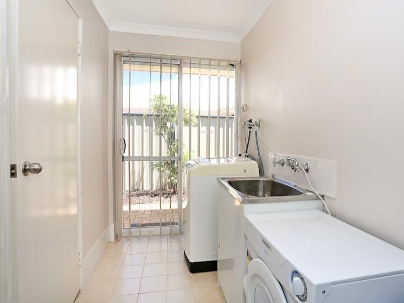 96 Meadow Springs Drive, Meadow Springs WA 6210