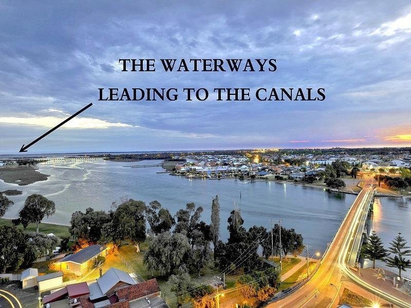 34 Arcadia Close, Dudley Park WA 6210