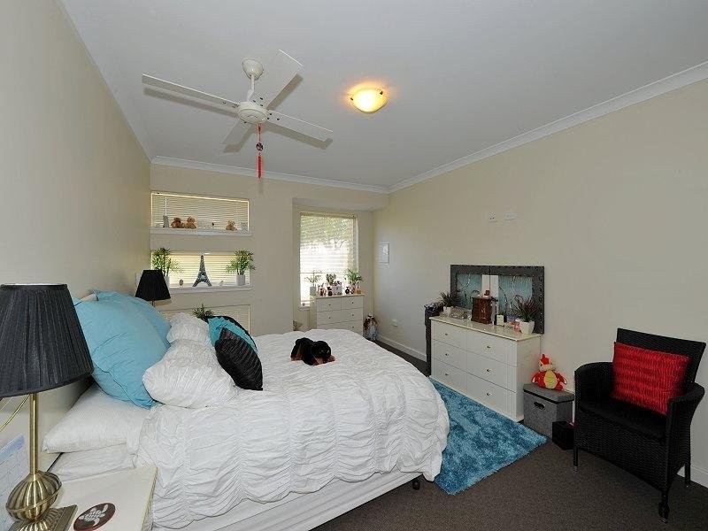 60 Silverton Crescent, Erskine WA 6210