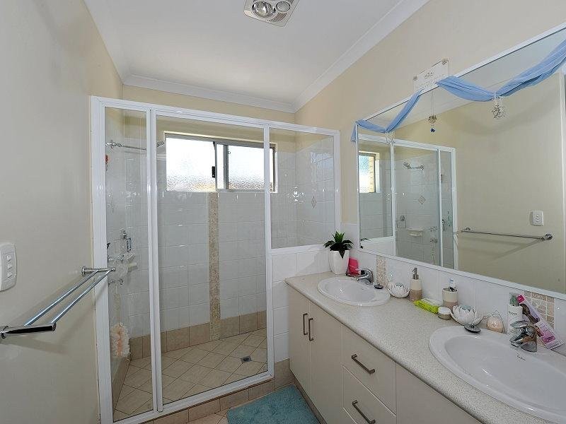 60 Silverton Crescent, Erskine WA 6210