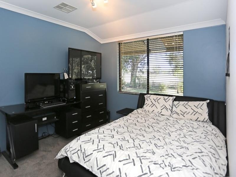38 Tranquil Retreat, Barragup WA 6209