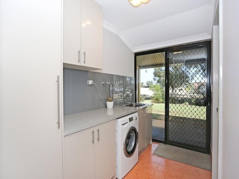 38 Tranquil Retreat, Barragup WA 6209