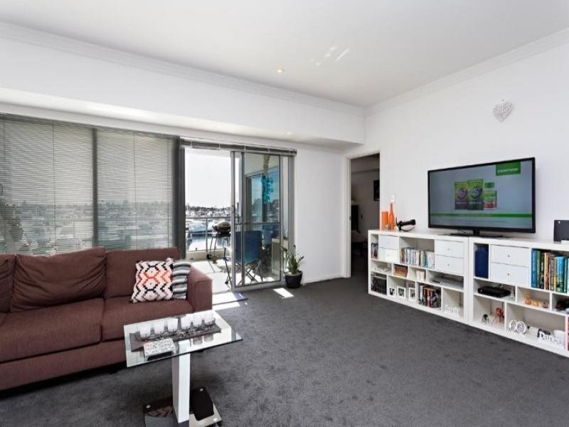 13/1 Breakwater Parade, Mandurah WA 6210