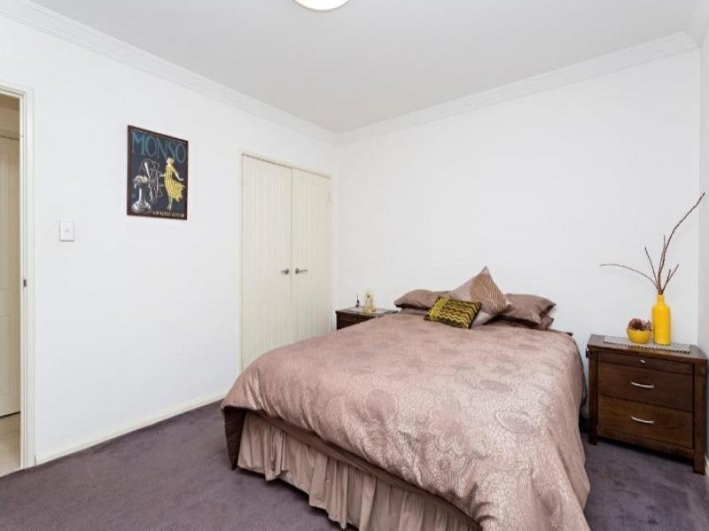 13/1 Breakwater Parade, Mandurah WA 6210
