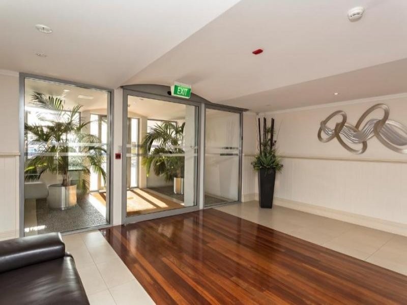 13/1 Breakwater Parade, Mandurah WA 6210
