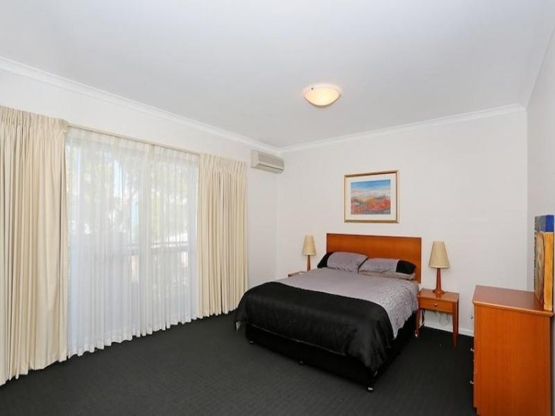 30/20 Apollo Place, Halls Head WA 6210