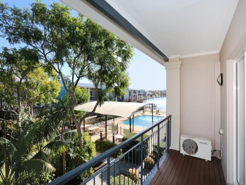 30/20 Apollo Place, Halls Head WA 6210