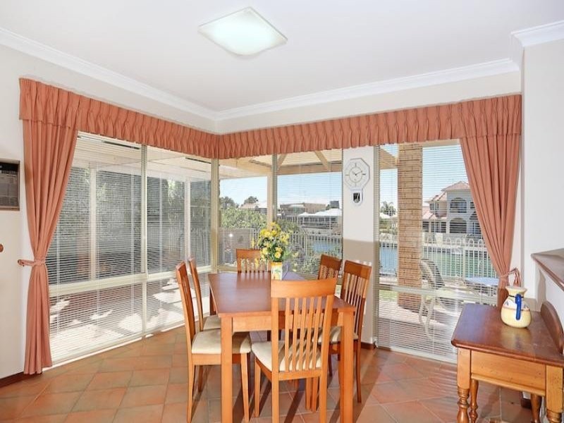 5 Reverie Mews, Halls Head WA 6210