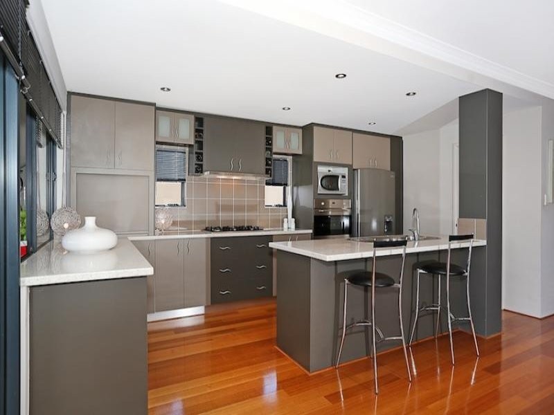 21 Waterlily Drive, Dudley Park WA 6210