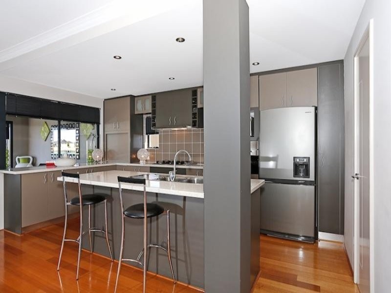 21 Waterlily Drive, Dudley Park WA 6210