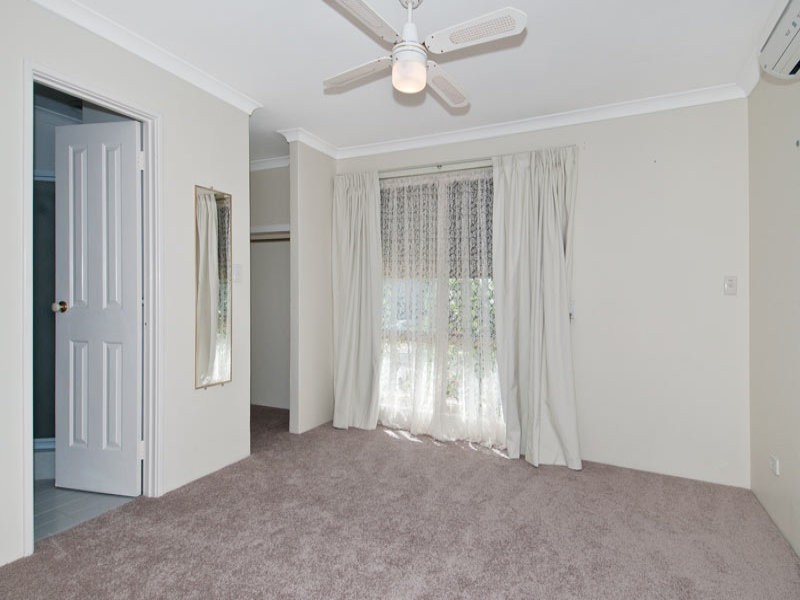 188 Oakmont Avenue, Meadow Springs WA 6210