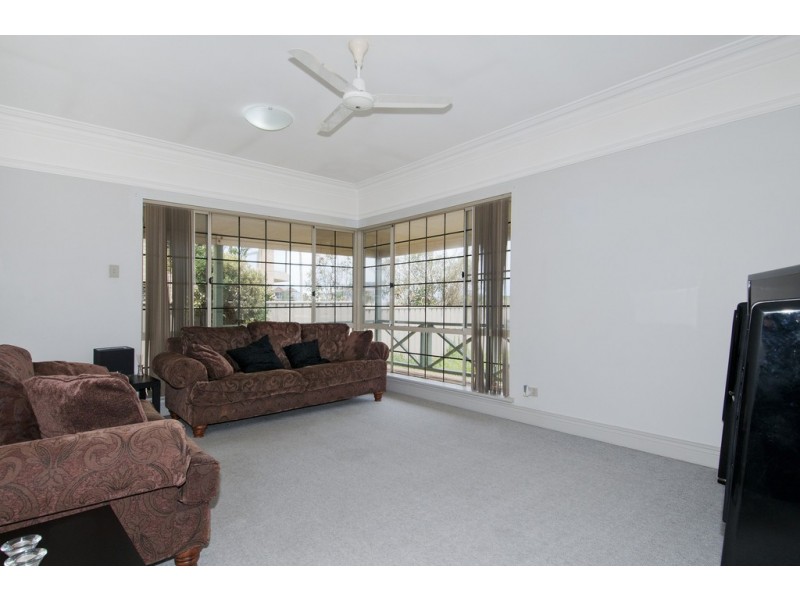 35 Orestes Street, San Remo WA 6210