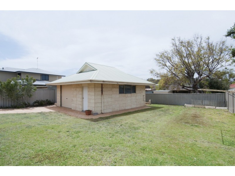 35 Orestes Street, San Remo WA 6210