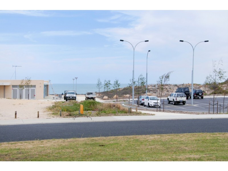 35 Orestes Street, San Remo WA 6210