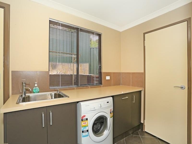 76A Janis Street, Halls Head WA 6210