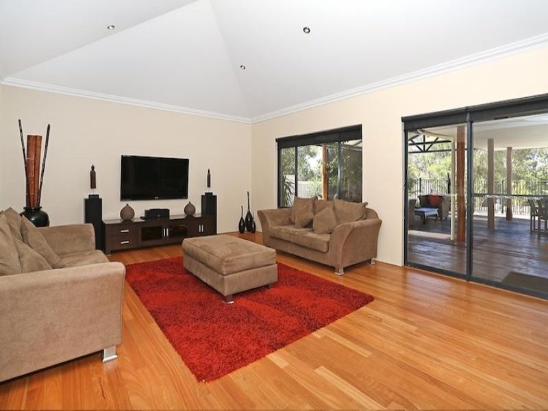 2 Estuary Heights Place, Bouvard WA 6211
