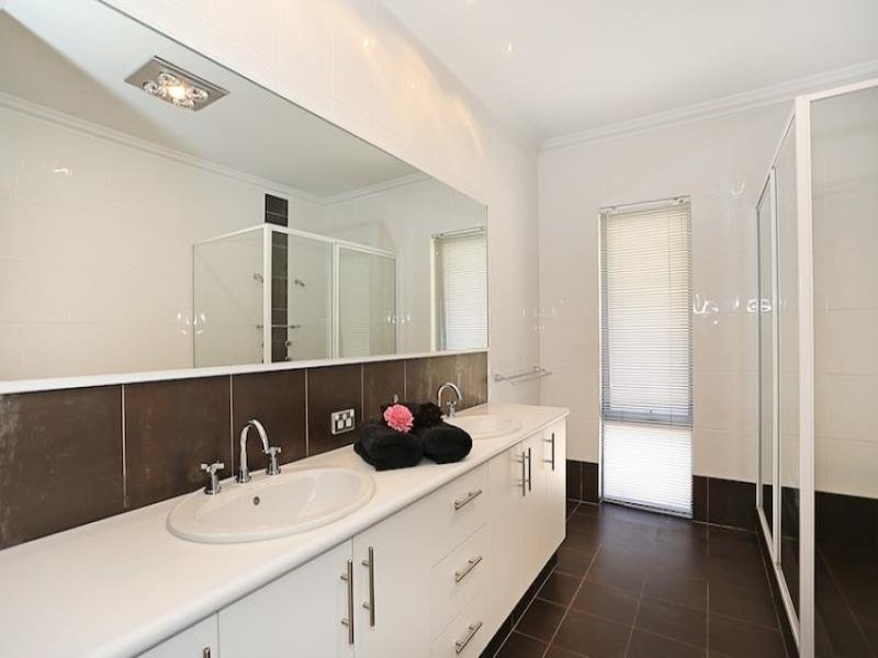 2 Estuary Heights Place, Bouvard WA 6211