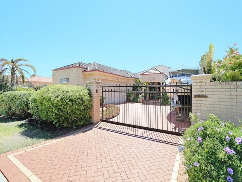 7 Picaroon Place, Halls Head WA 6210