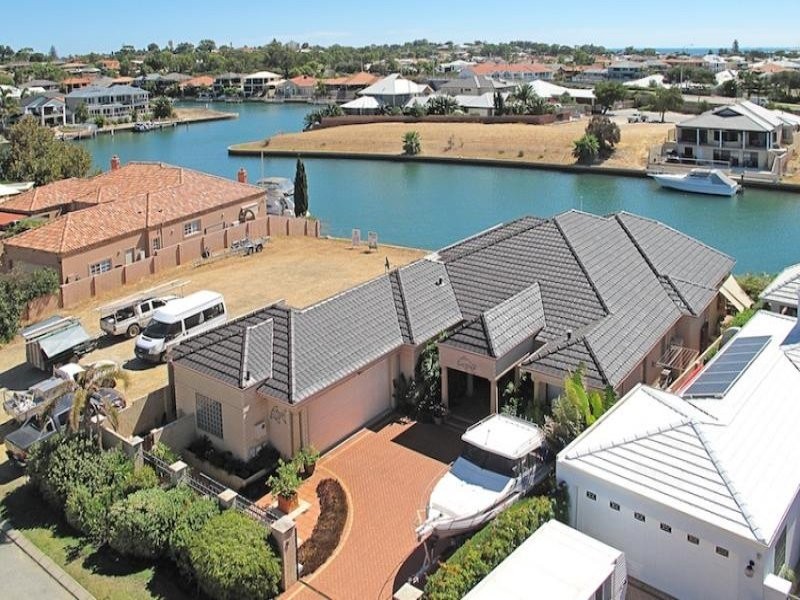 7 Picaroon Place, Halls Head WA 6210