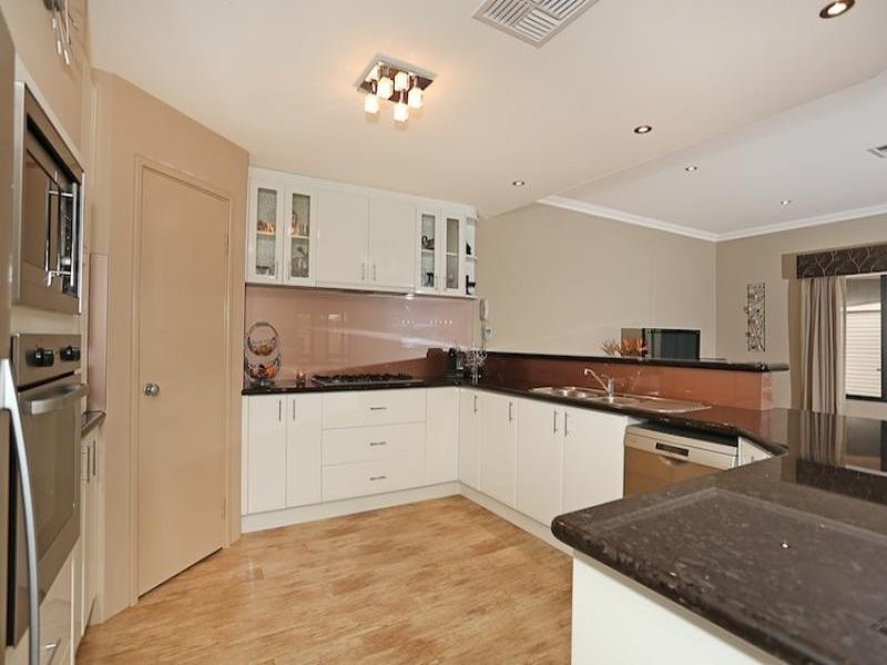 114 South Yunderup Road, South Yunderup WA 6208