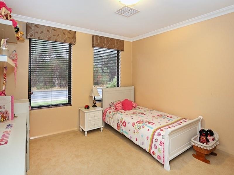 114 South Yunderup Road, South Yunderup WA 6208
