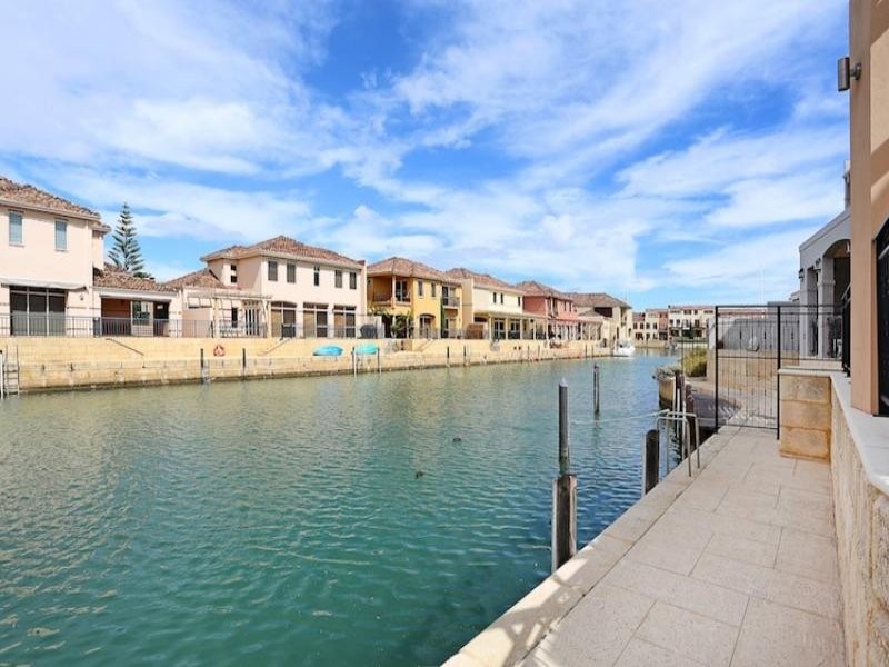 5 Port Quays, Wannanup WA 6210