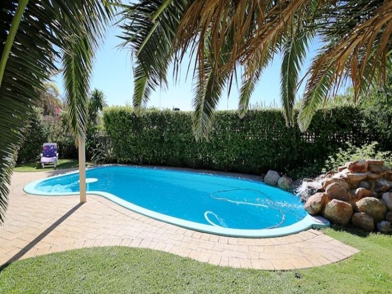 40 Pallas Way, San Remo WA 6210