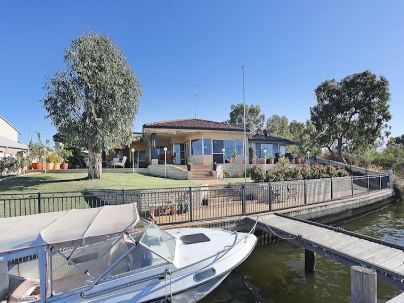 82 Banksia Terrace, South Yunderup WA 6208