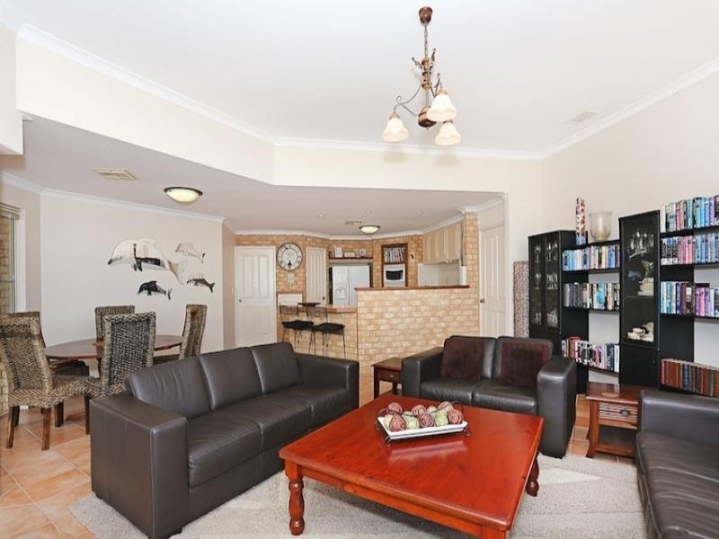 82 Banksia Terrace, South Yunderup WA 6208