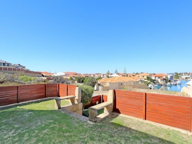 38 Abrolhos Quay, Wannanup WA 6210