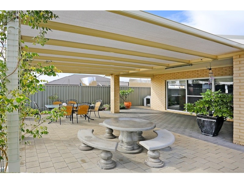 15 Purcell Gardens, South Yunderup WA 6208
