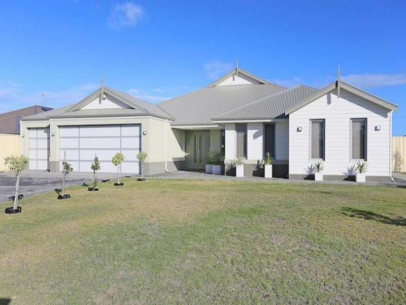 19 Arpentuer Turn, Madora Bay WA 6210