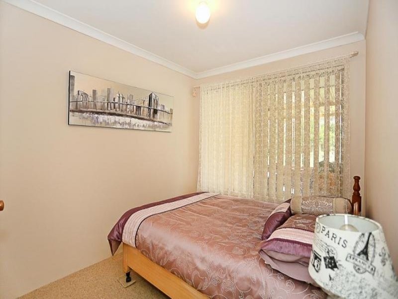 42 Admiralty Crescent, Halls Head WA 6210