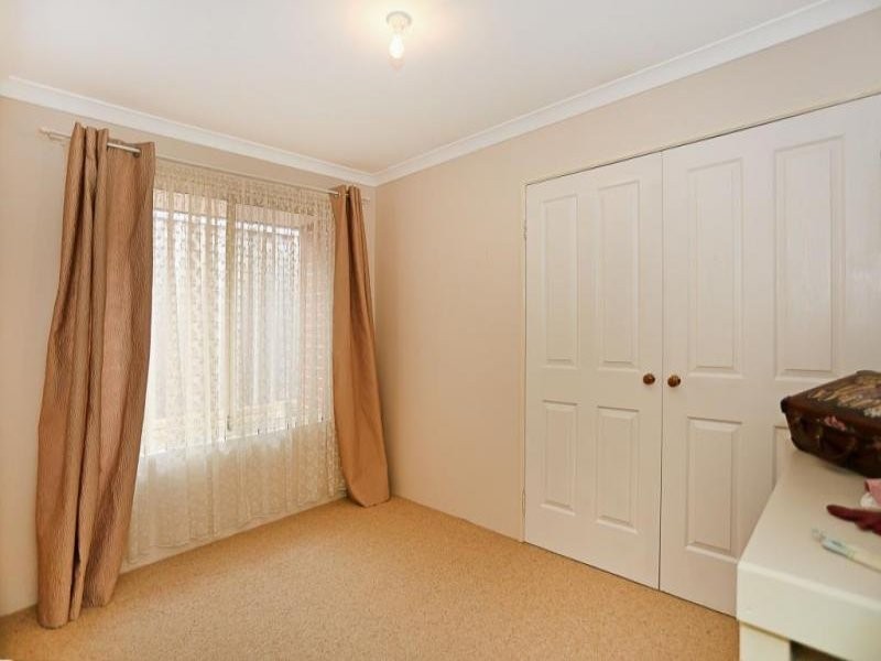 42 Admiralty Crescent, Halls Head WA 6210