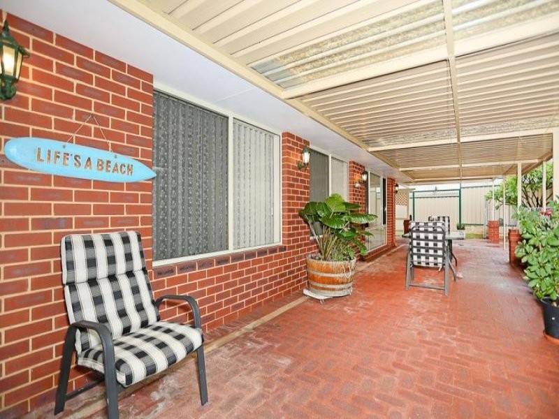 42 Admiralty Crescent, Halls Head WA 6210