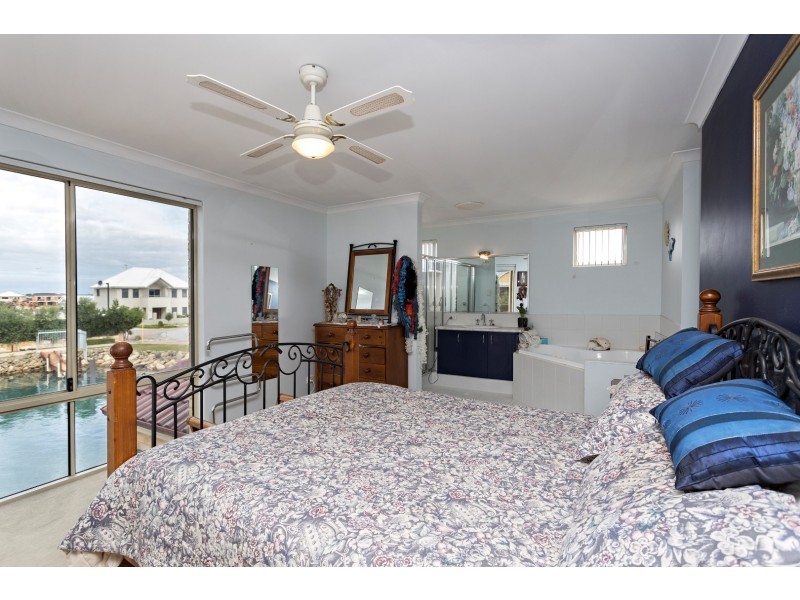 23 San Marco Quays, Halls Head WA 6210