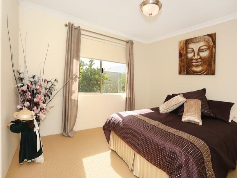 18 Joshua Carrol Street, Madora Bay WA 6210