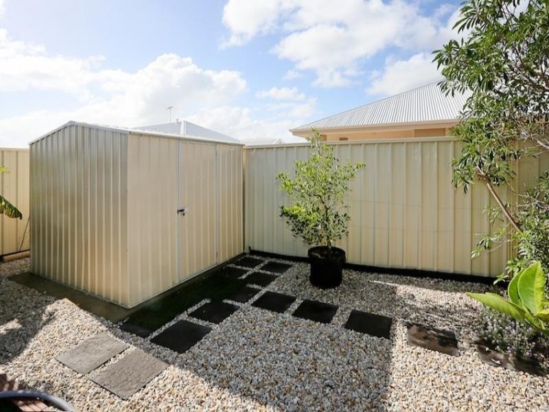 18 Joshua Carrol Street, Madora Bay WA 6210