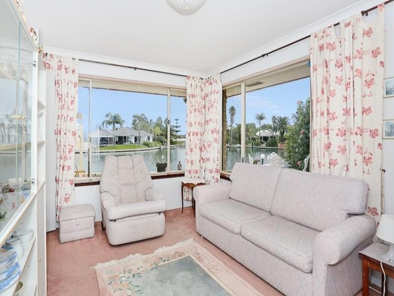 14 Donnelly Gardens, Dudley Park WA 6210